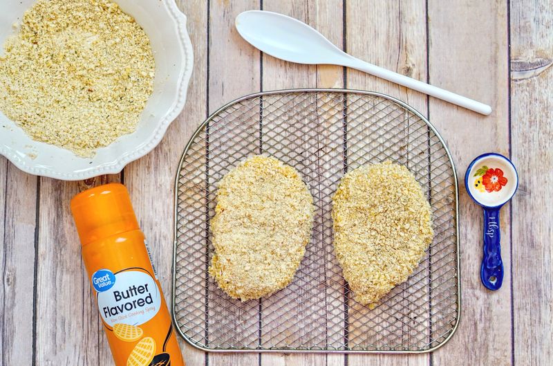 30 Minute Air Fryer Garlic Herb Pork Chops